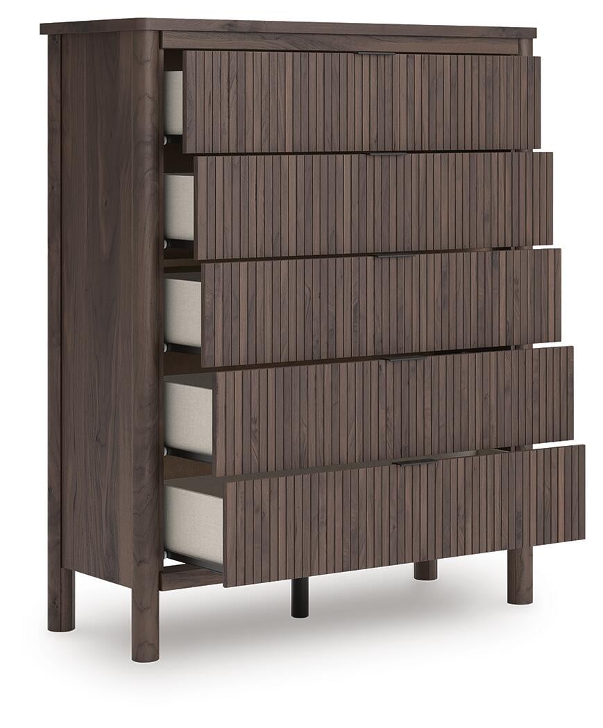 Pamytta Queen Panel Bed, Dresser, Mirror, Chest and Nightstand